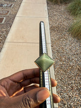 Load image into Gallery viewer, Aventurine Pyramid Ring
