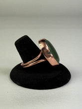 Load image into Gallery viewer, Aventurine Oval Copper Ring
