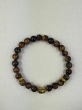 Load image into Gallery viewer, 8mm Tiger Eye Lion  Bracelet
