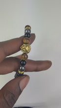 Load and play video in Gallery viewer, 8mm Hematite Tiger Eye &amp; Black Onyx  Bracelet

