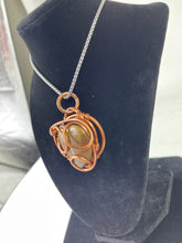 Load image into Gallery viewer, Brown Tiger Eye Heart Necklace
